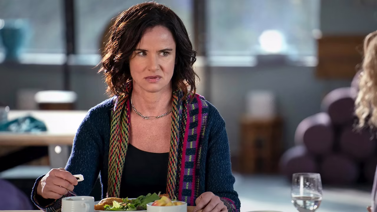Juliette Lewis as Natalie Scatorccio